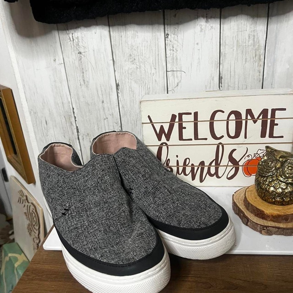 Hey Dude Peyton Grey Slip on Casual Sneakers for Women EUC